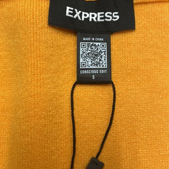 Express women cropped long sleeve shirt. Small. NWT - Picture 3 of 5